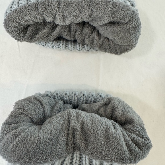 Women's Winter Hat-Scarf Thicken Lining Knitted Hat Neck Warmer Shawl Gray Solid - Picture 2 of 4